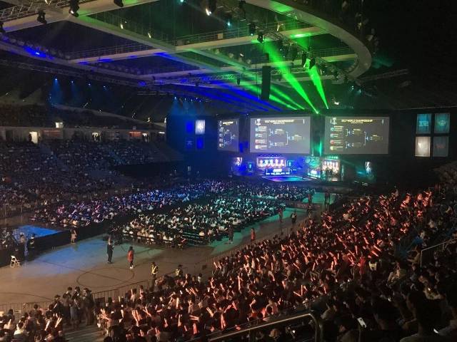 前锋线所欠 前锋线所欠