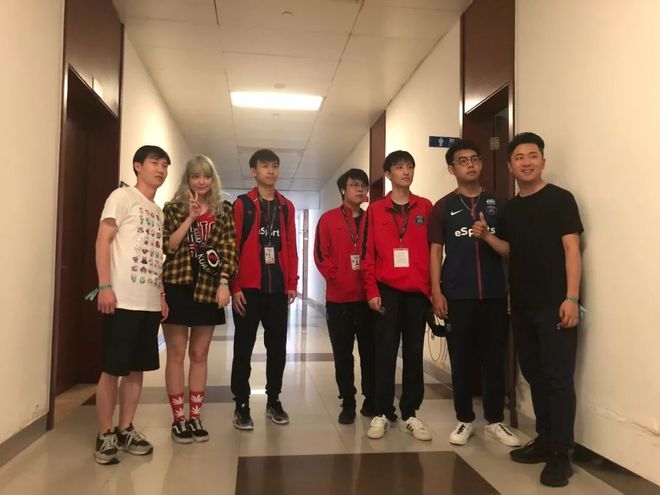 配与商业空 配与商业空